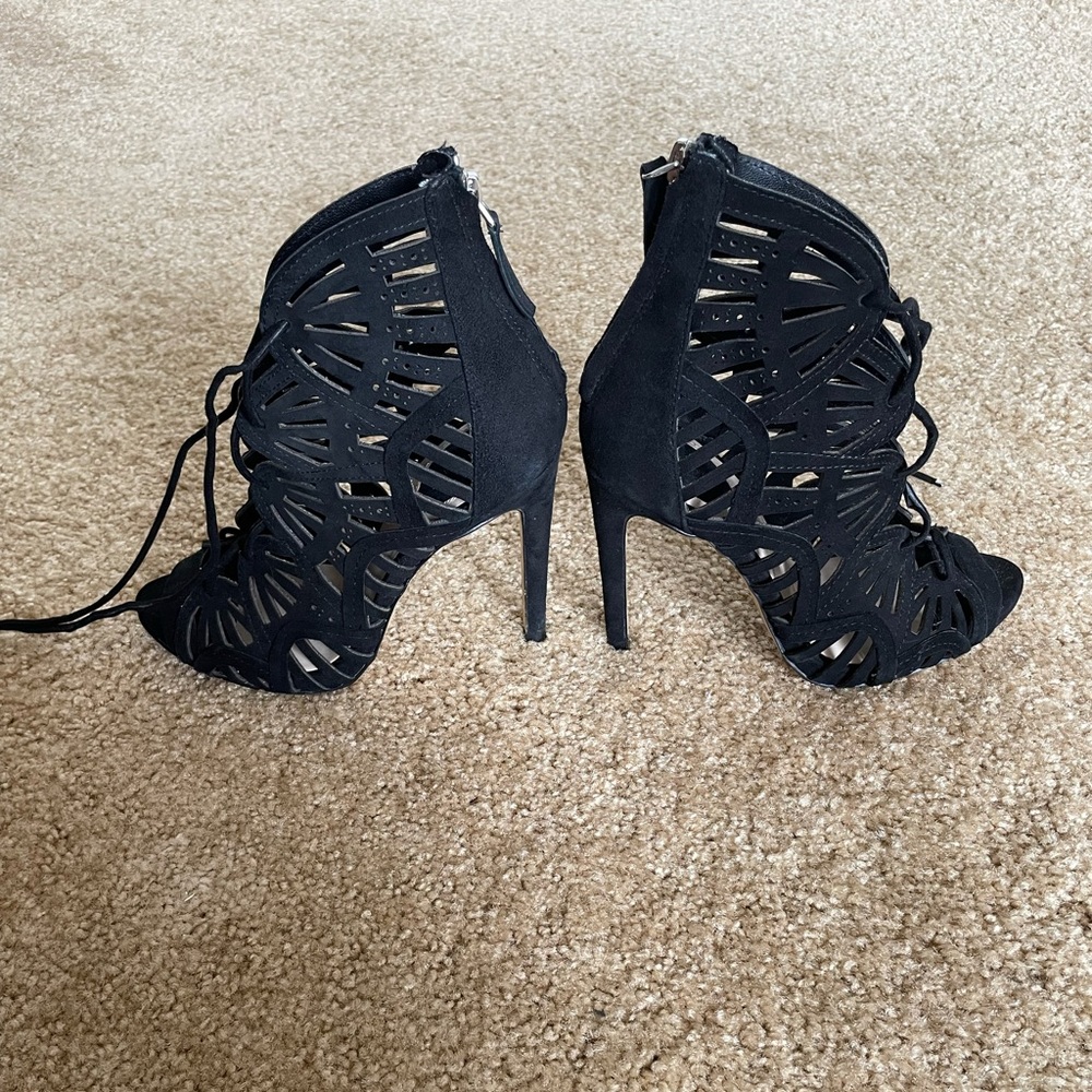 Zara Black Suede Heels (Size 36)